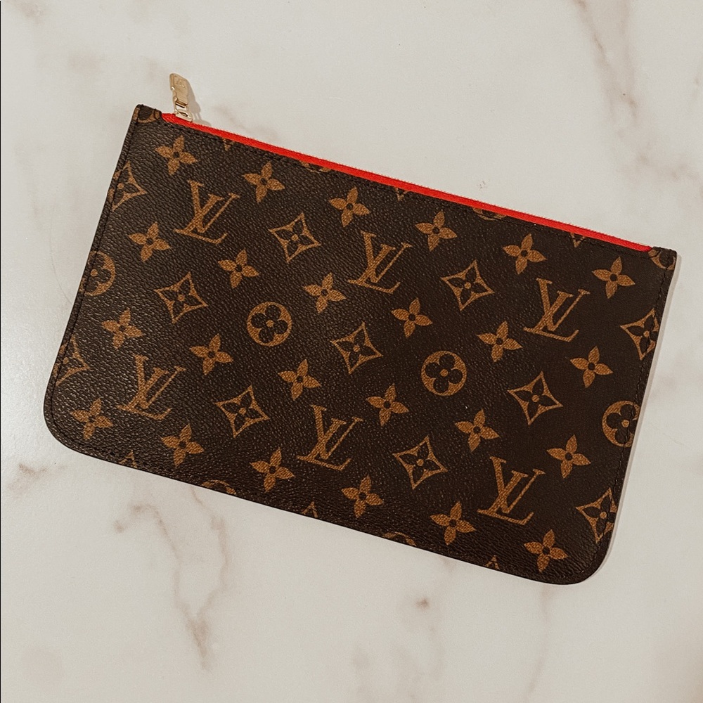 Louis Vuitton Neverfull Monogram Clutch Bag - like new!